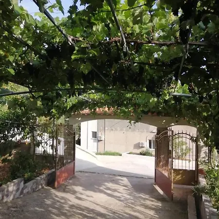 Villa Nefeli Piqeras Exterior photo